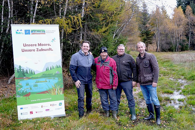 Gruppenfoto mit Rollup