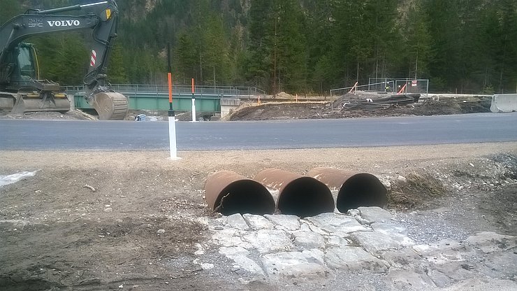 © Land Tirol/Hanny Fertige Bachverrohrung und Ersatzstraße