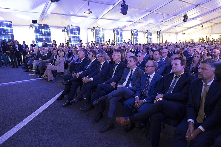 Über 1.000 Gäste nahmen heute an den Feierlichkeiten der BBT SE teil. 