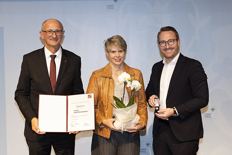 v.l.n.r.: LH Anton Mattle, Monika Messner, 1.LH-Stv. Philip Wohlgemuth