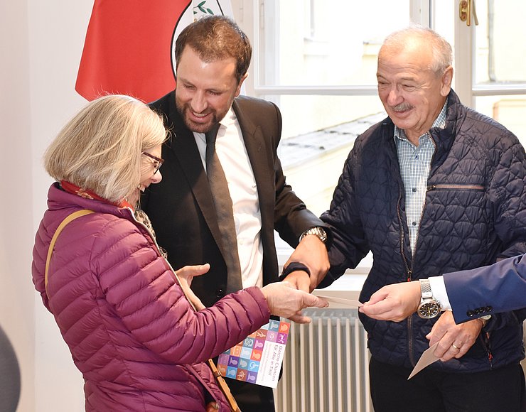 LHStv Georg Dornauer empfing viele BesucherInnen in seinem Büro im Landhaus.