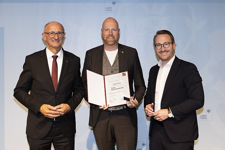 v.l.n.r.: LH Anton Mattle, Michael Seywald, 1.LH-Stv. Philip Wohlgemuth