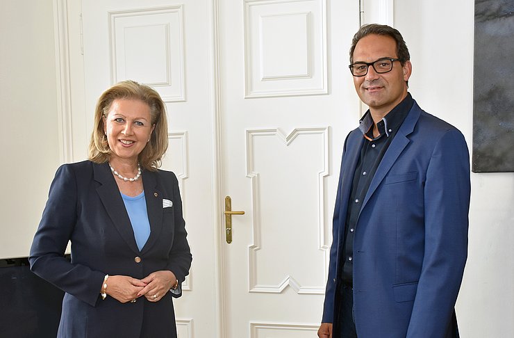 Wirtschaftslandesrätin Patrizia Zoller-Frischauf und WK-Tirol-Präsident Christoph Walser. HINWEIS: Dieses Foto wurde im Sommer 2020 aufgenommen. 