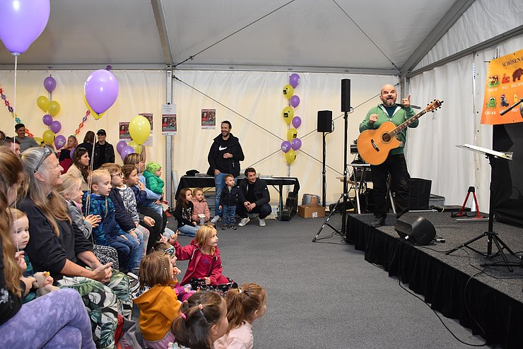 Der Bluatschink sorgte wieder für ein volles Kinderzelt.
