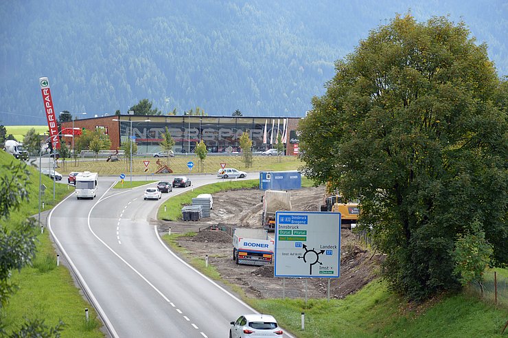 © Stadtgemeinde Imst/Othmar Kolp Eine Kreisverkehr ist zu sehen.