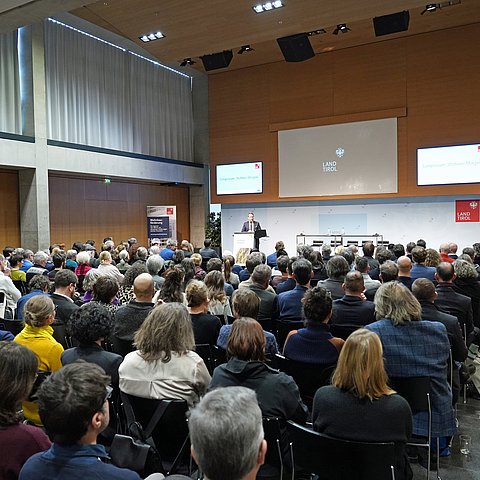 LHStv Wohlgemuth: „Tirol setzt im Wohnbau auf neue Strategien für die Zukunft“