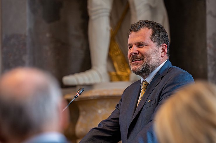 © Landtagsdirektion Tirol/Christanell Professor Thomas Olechowski sprach dabei über die Rolle Hans Kelsens bei der Entwicklung des Bundes-Verfassungsgesetzes.