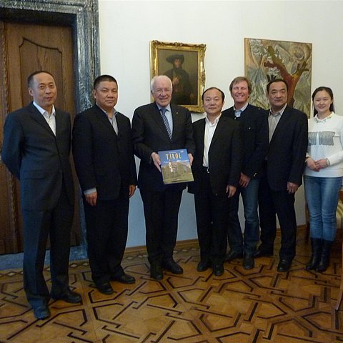 LTP van Staa und TSV-Präsident Margreiter mit der chinesischen Delegation