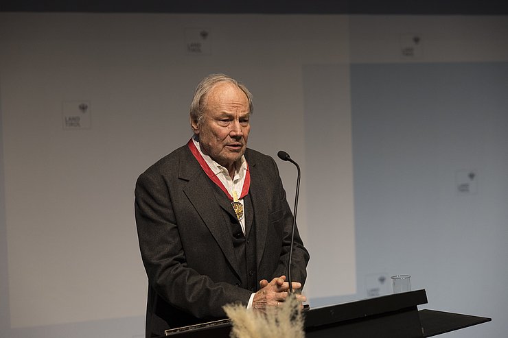 Der Große Tiroler Adler-Orden für Klaus Maria Brandauer – bekannt als Gegenspieler von Sean Connery im Bond-Klassiker „Sag niemals nie“ und „Jedermann“ bei den Salzburger Festspielen.