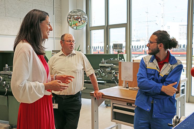 Werkstatt: Kircher im Gespräch mit Heim und Lehrling