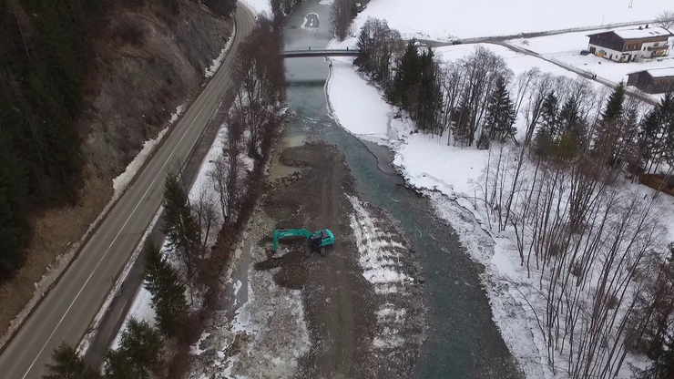 © Land Tirol/Reiter Bernhard Errichtung der Buhnen 1 am Baulosanfang