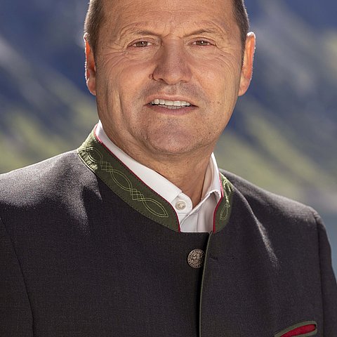 Portraitbild von LHStv Josef Geisler