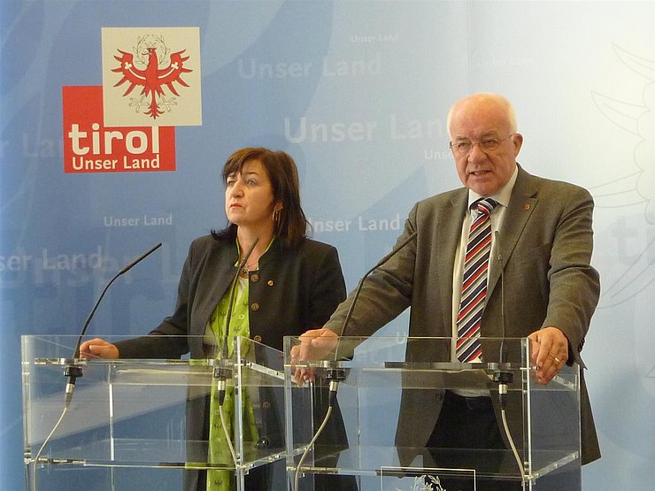 v.l. Landesrätin Palfrader und LTP van Staa