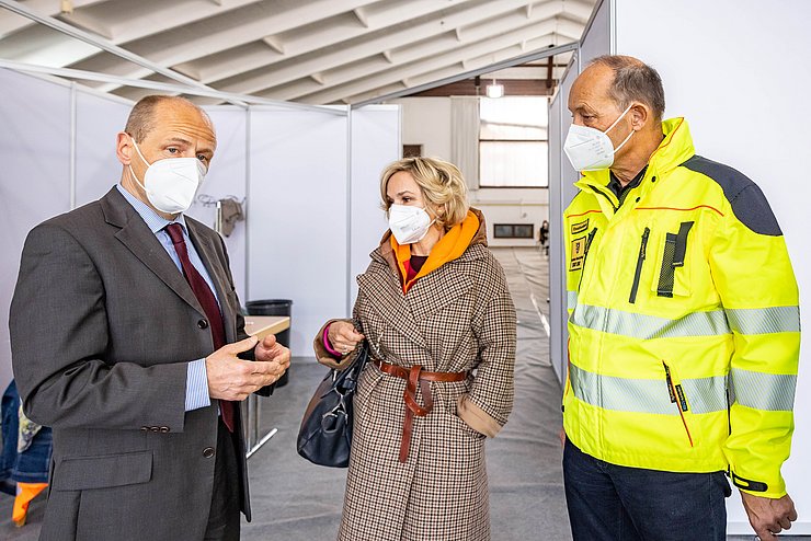 © Land Tirol/EXPA/Johann Groder AUT, Tirol Impft, Impfstrasse Lienz