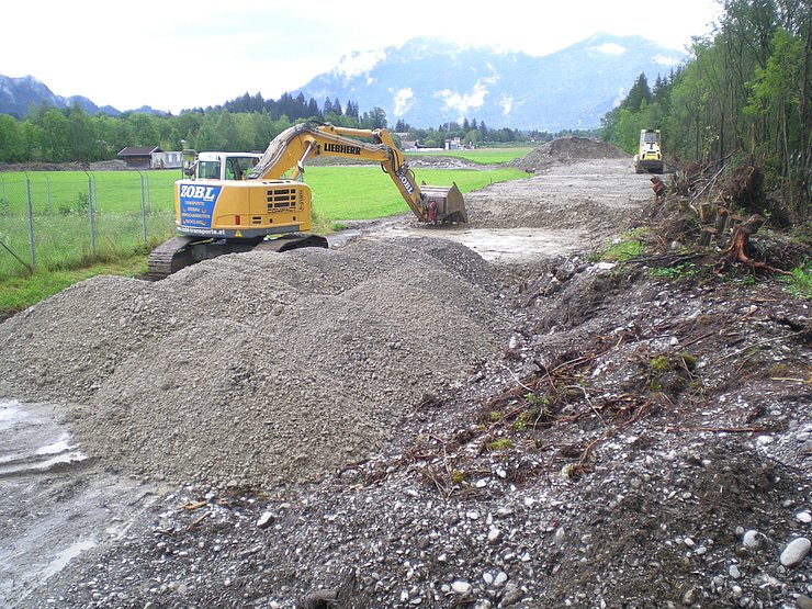 © Land Tirol/Wolfgang Klien Errichtung Hochwasserdamm