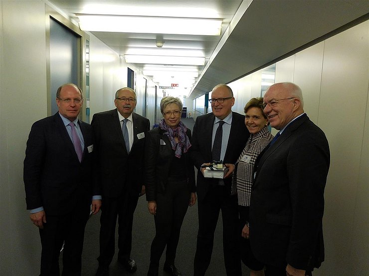 BU: v.l. Wilfried Klenk, Präsident des Landtages von Baden-Württemberg, Norbert Kartmann, Präsident des Hessischen Landtages, Sylvia Bretschneider, Präsidentin des Landtages von Mecklenburg-Vorpommern, Kommissionsvizepräsident Frans Timmermans, Brigitta P