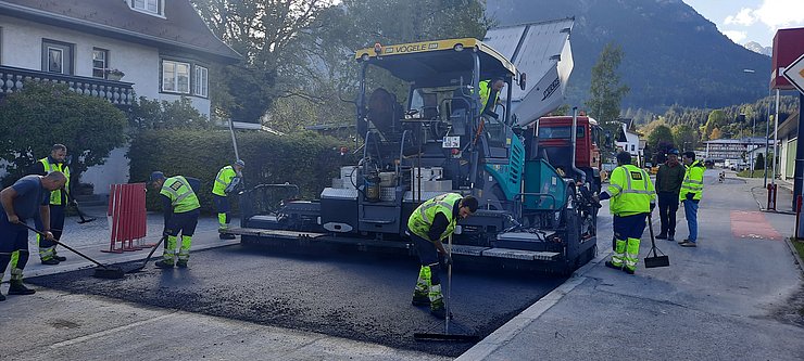 B198 Ortsdurchfahrt Reutte Kreisverkehr Innsbrucker Strasse bis Rotes Kreuz Asphaltierungsarbeiten