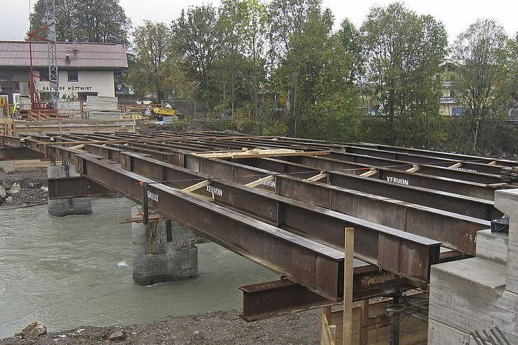 Lehrgerüst für Tragwerksschalung 30.09.2013