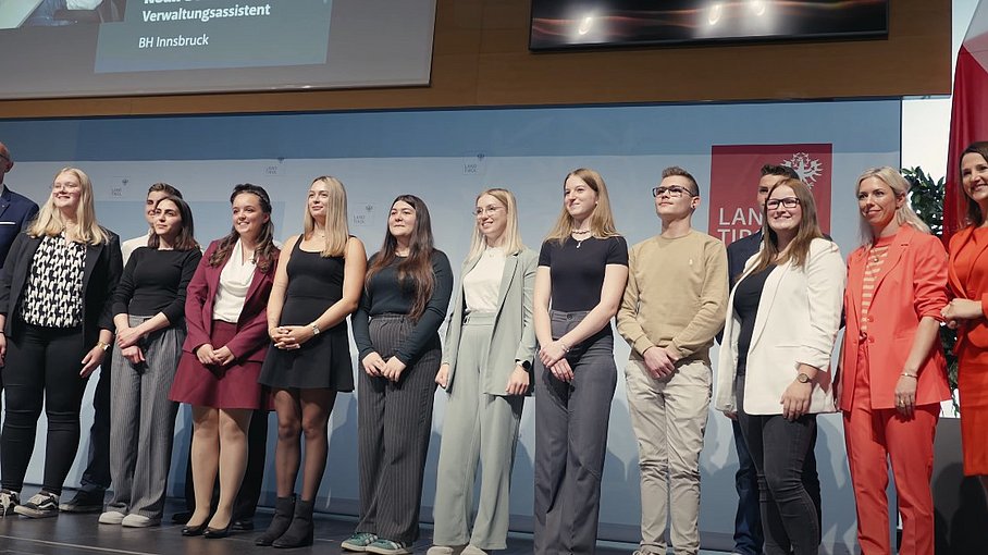 © Lehrlingsabschied 2025 - Lehrabschlussfeier im Großen Saal