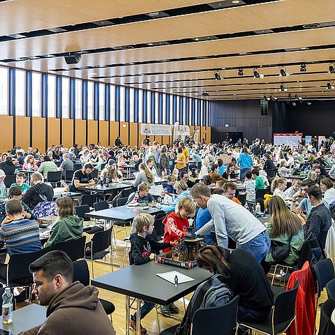 Viel Spannung, Freude und ein tolles Miteinander von Jung und Alt prägten wieder die Spielaktiv des Landes Tirol (Symbolbild 2024).