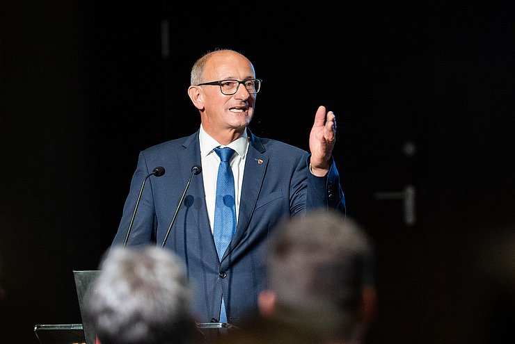 © Land Tirol/Christanell LH Mattle bei Ansprache