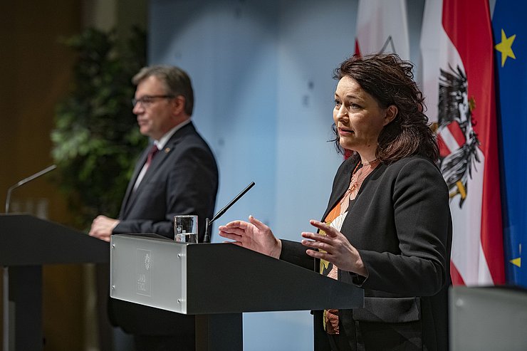 LHStvin Ingrid Felipe appellierte an die Bevölkerung im Bezirk Schwaz, die vorgezogenen Impfmöglichkeiten zu nutzen. 