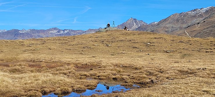 © Kiel Jens Peter Freiwillige in herbstlicher Berglandschaft