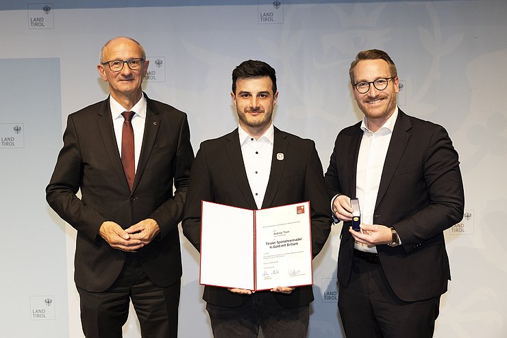 v.l.n.r.: LH Anton Mattle, Andreas Thum, 1.LH-Stv. Philip Wohlgemuth