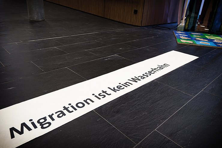 Migration ist kein Wasserhahn - Bild