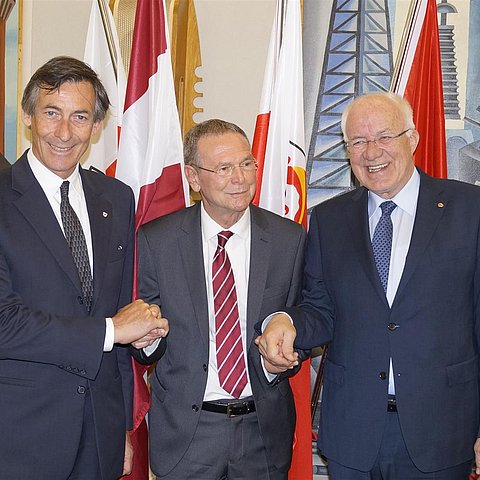 Die Präsidenten der drei Landtage: v.l. Thomas Widmann/Südtirol, Bruno Dorigatti/Trient, Herwig van Staa/Tirol