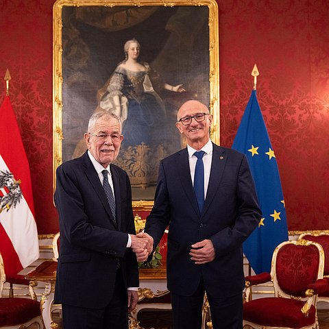 In der Präsidentschaftskanzlei: Bundespräsident Alexander Van der Bellen und Landeshauptmann Anton Mattle.