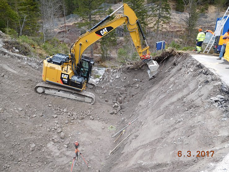 © Land Tirol/Bernhard Somweber Aushubarbeiten für die neuen Fundamente