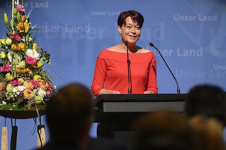 © Landtagsdirektion Tirol/Berger LTPin Ledl-Rossmann bei ihrer Eröffnungsrede.
