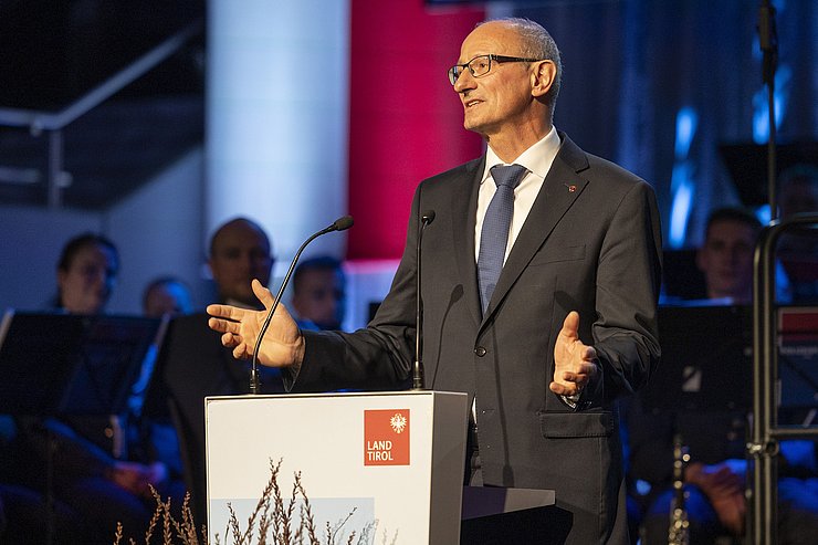 © Land Tirol/Die Fotografen LH Anton Mattle: "Den heutigen Sicherheitsempfang nehme ich zum Anlass, um mich persönlich und im Namen des Landes Tirol für das unermüdliche Engagement aller Einsatzkräfte herzlich zu bedanken."