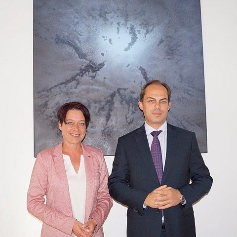 v.l.: LTPin Sonja Ledl-Rossmann mit dem türkischen Generalkonsul in Salzburg Berkan Pazarci