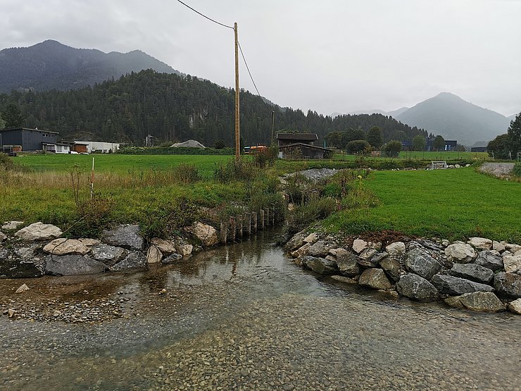 Der neu gestaltete Auslauf der Breitenwanger Ritsche - Foto vom September 2023