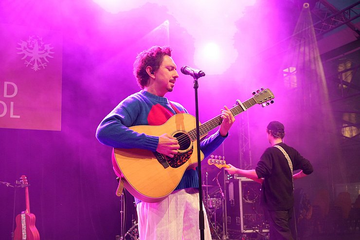 Julian le Play begeisterte mit einfühlsamen Popballaden und mitreißenden Pop-Hits.