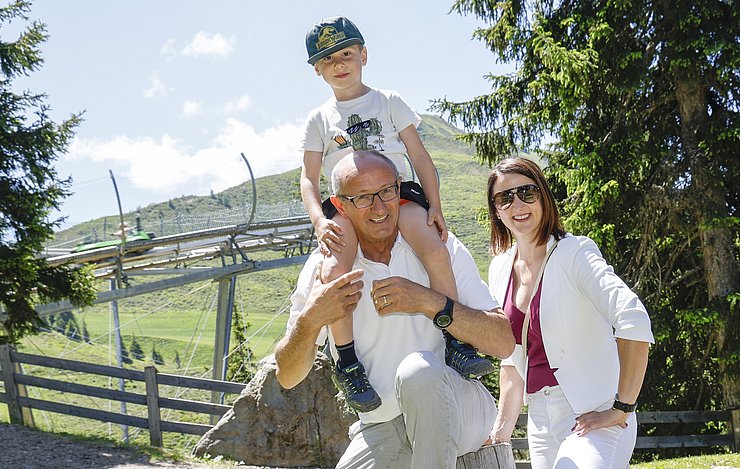 Der Spaß beim Familienfest mit LH Mattle und LRin Mair durfte nicht zu kurz kommen.