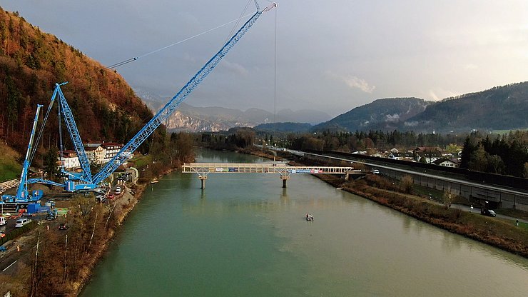 © Land Tirol/Christanell Blick auf den Neubau des Innstegs bei Erl.