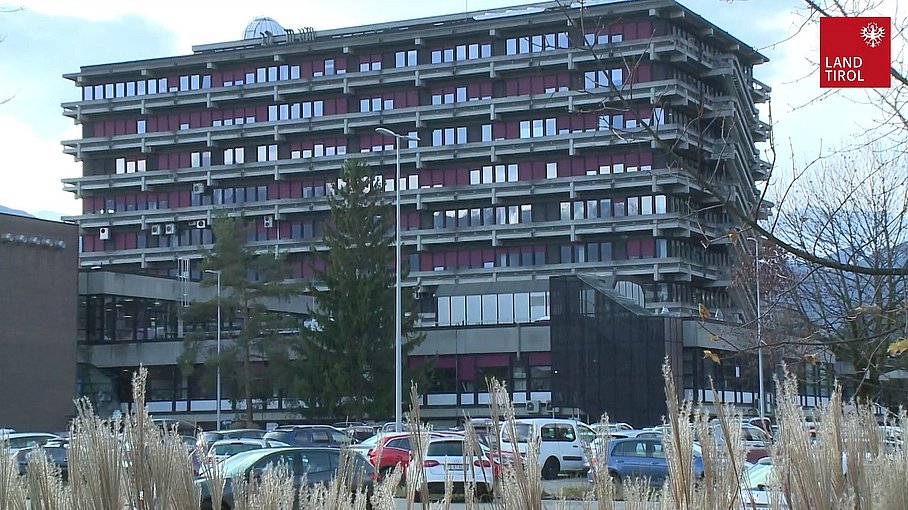 © Land Tirol / Skamen Haus der Physik der Universität Innsbruck