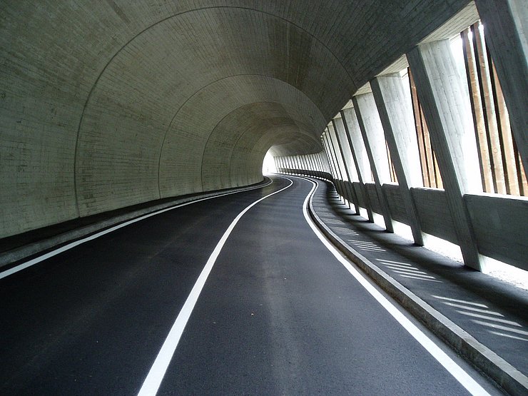 © Land Tirol L 229 Schmirntalstraße - Madermähdergalerie