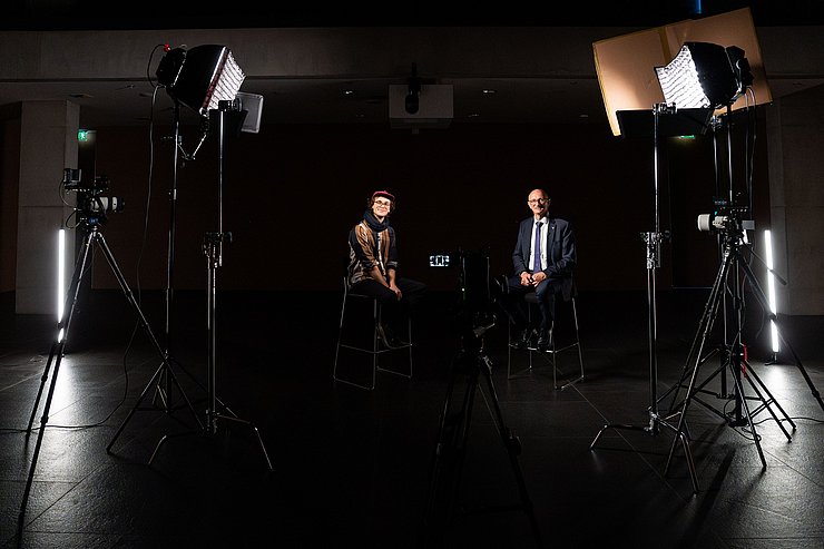 Mattle und Hecher sprechend