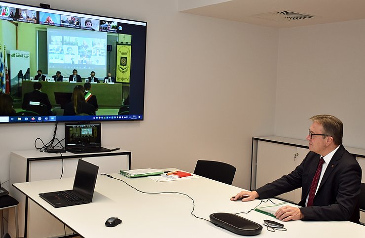 Die Regierungschefkonferenz der Arge Alp wurde aufgrund der Coronapandemie online abgehalten. 