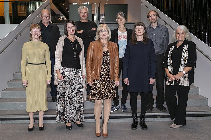 Heute, Montag, fand das Fest der Kultur statt. Im Bild v.li. untere Reihe: Caroline Hochfellner, Karin Mascher, LRin Beate Palfrader, Alexandra Kontriner und Edith Bertel. Hintere Reihe v.li.: Rens Veltman, Peter Sandbichler, Kathrin Stumreich und Stefan Klampfer. 