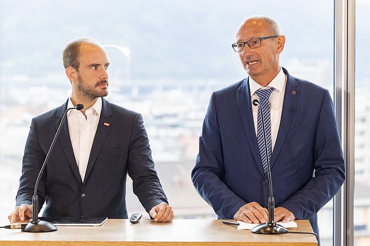 © Land Tirol/Die Fotografen Staatssekretär Tursky und Landesrat Mattle
