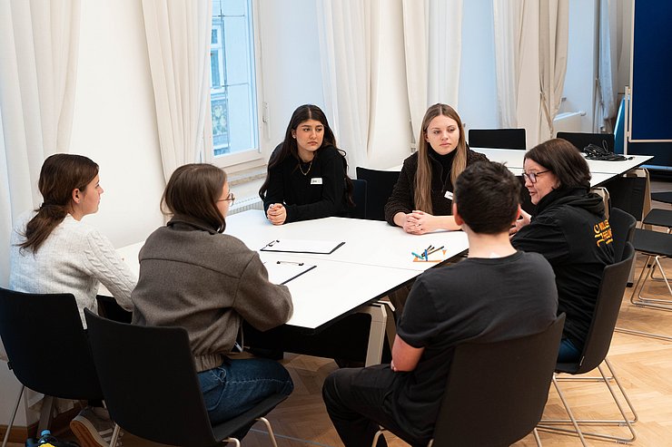 Rund 90 junge TeilnehmerInnen besuchten die diesjährige Lehrlingsplattform.