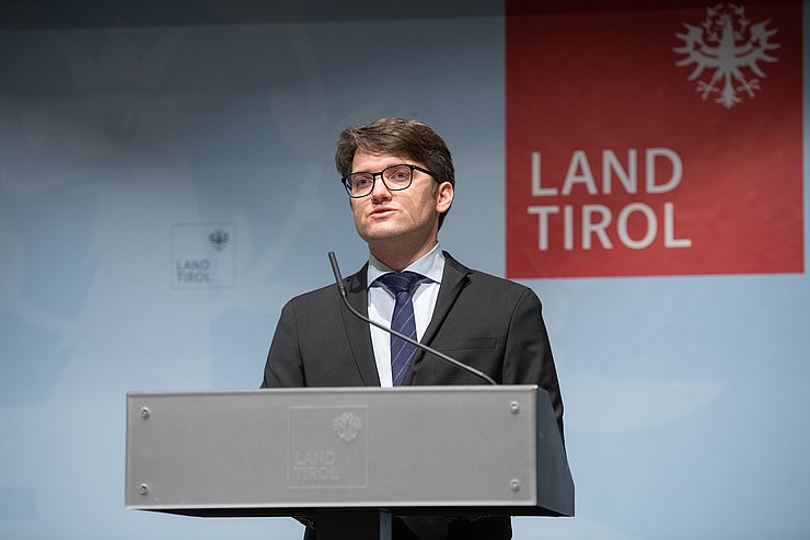 © Land Tirol/G.Berger Dass den TeilnehmerInnen keine zusätzliche Belastung zukommt und es auch keinen Vertrag mit dem Unternehmen BioNTech/Pfizer gibt, betonte Peter Willeit.