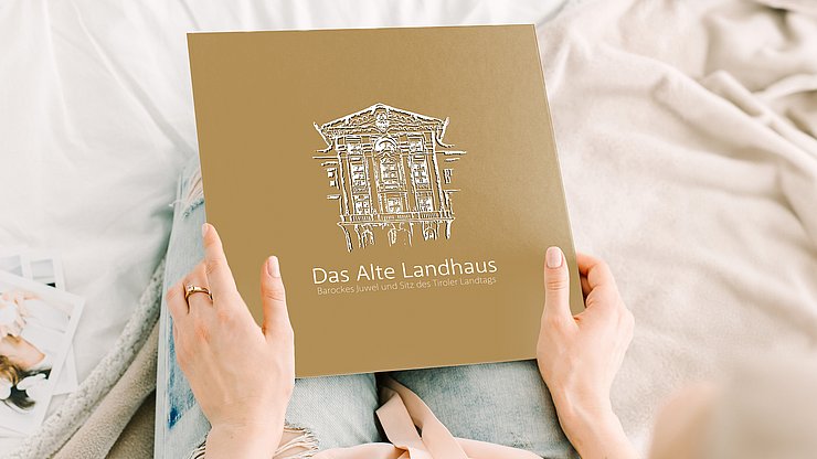 Tiroler Landtag/Christanell; Shutterstock