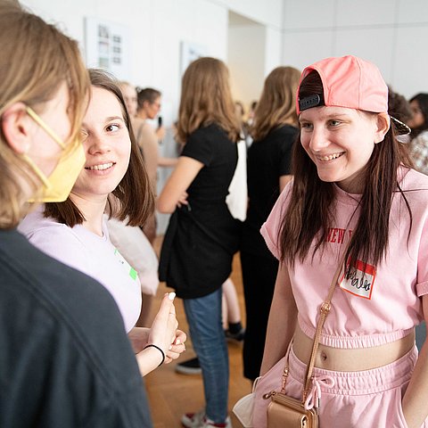 Jugendliche im Gespräch