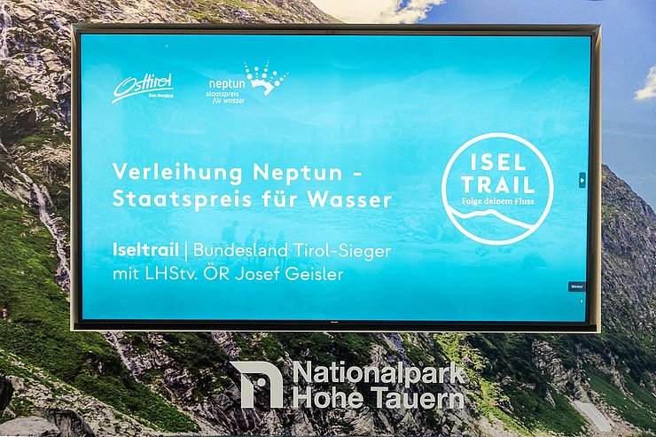 Ein Monitor ist zu sehen.